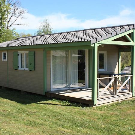 Cottages Du Lac De Miel Beynat Rom bilde